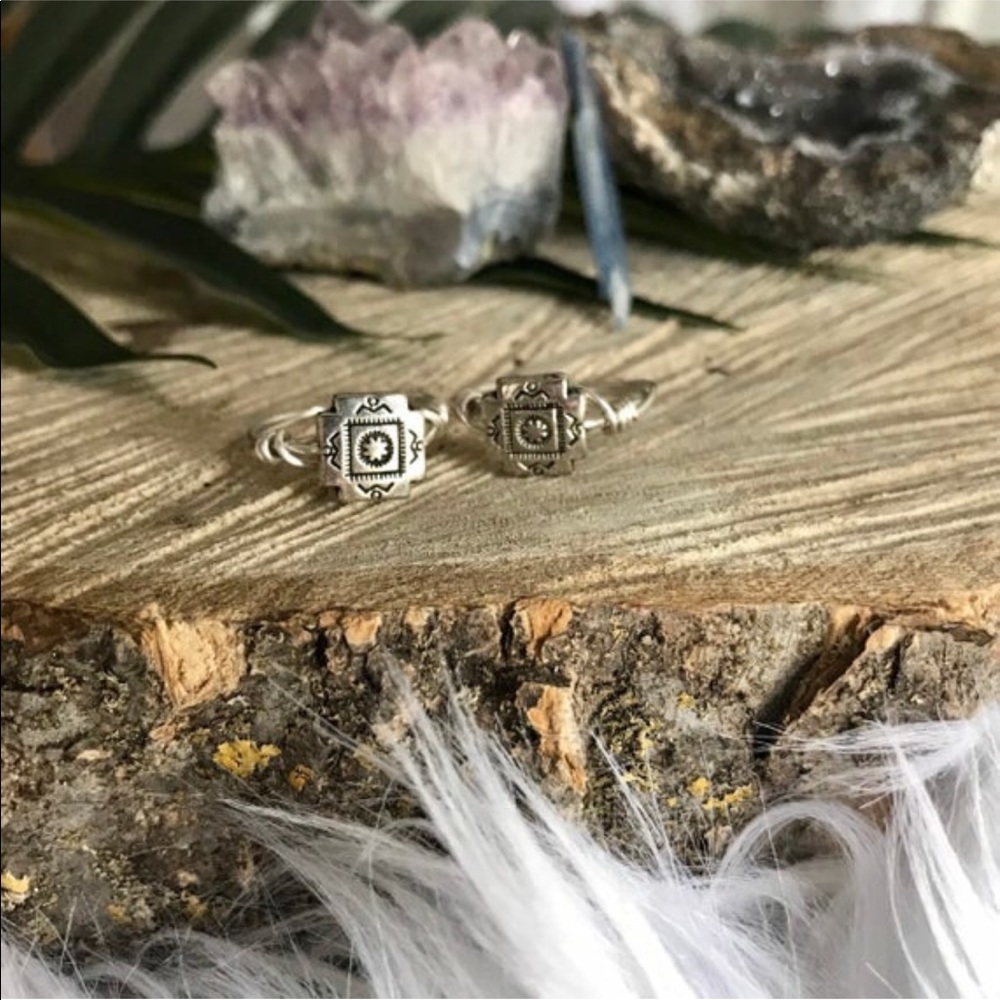 •Earth and Wind Tribal ring🌿• - Picture 4 of 4
